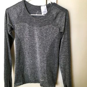 Nike Dri-Fit Long Sleeve Workout Top (Size XS)